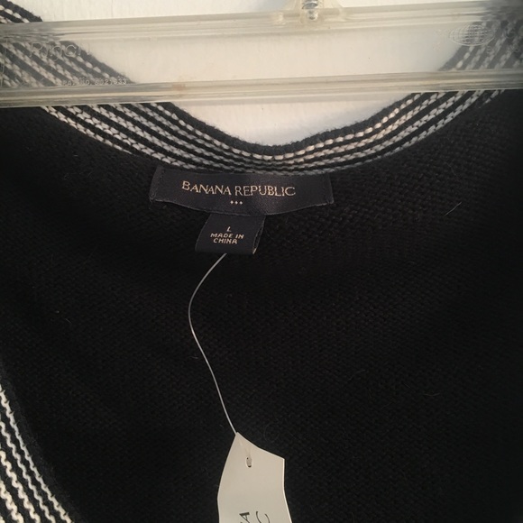 Banana Republic black button down sweater - Picture 4 of 6